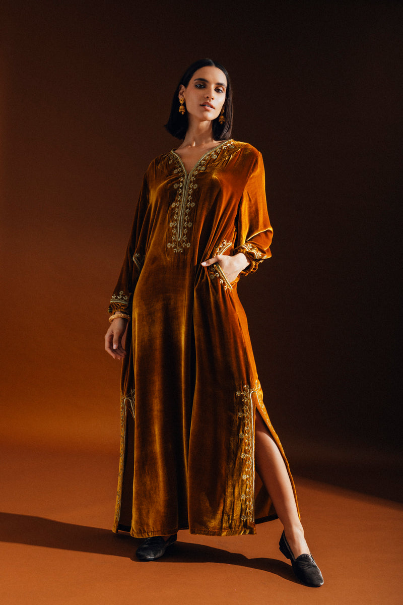 Hayat Velvet Kaftan