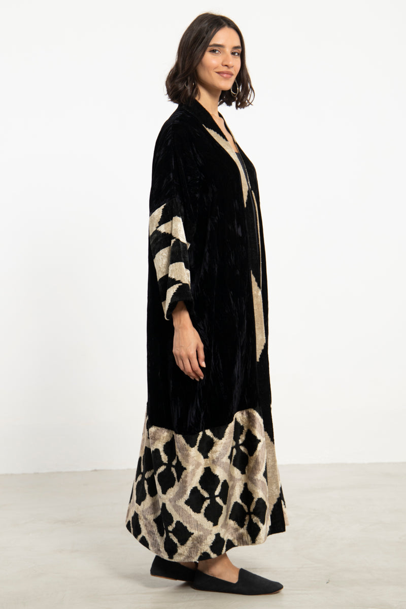 Sherif Velvet Ikat Black & White Abaya
