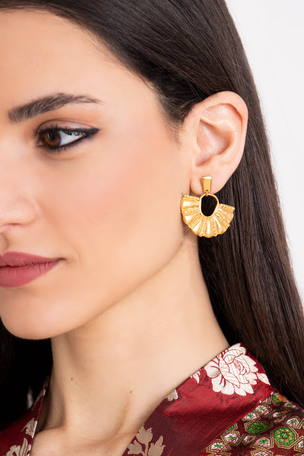 Fan Gold Earrings