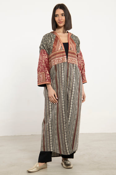 Sahriye Silk Black & Red Coat Orient 499 Sahriye Silk Black & Red Coat Orient 499