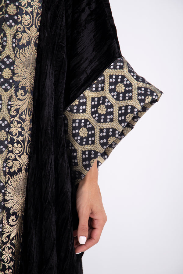 Yasma Velvet Black & Gold Abaya