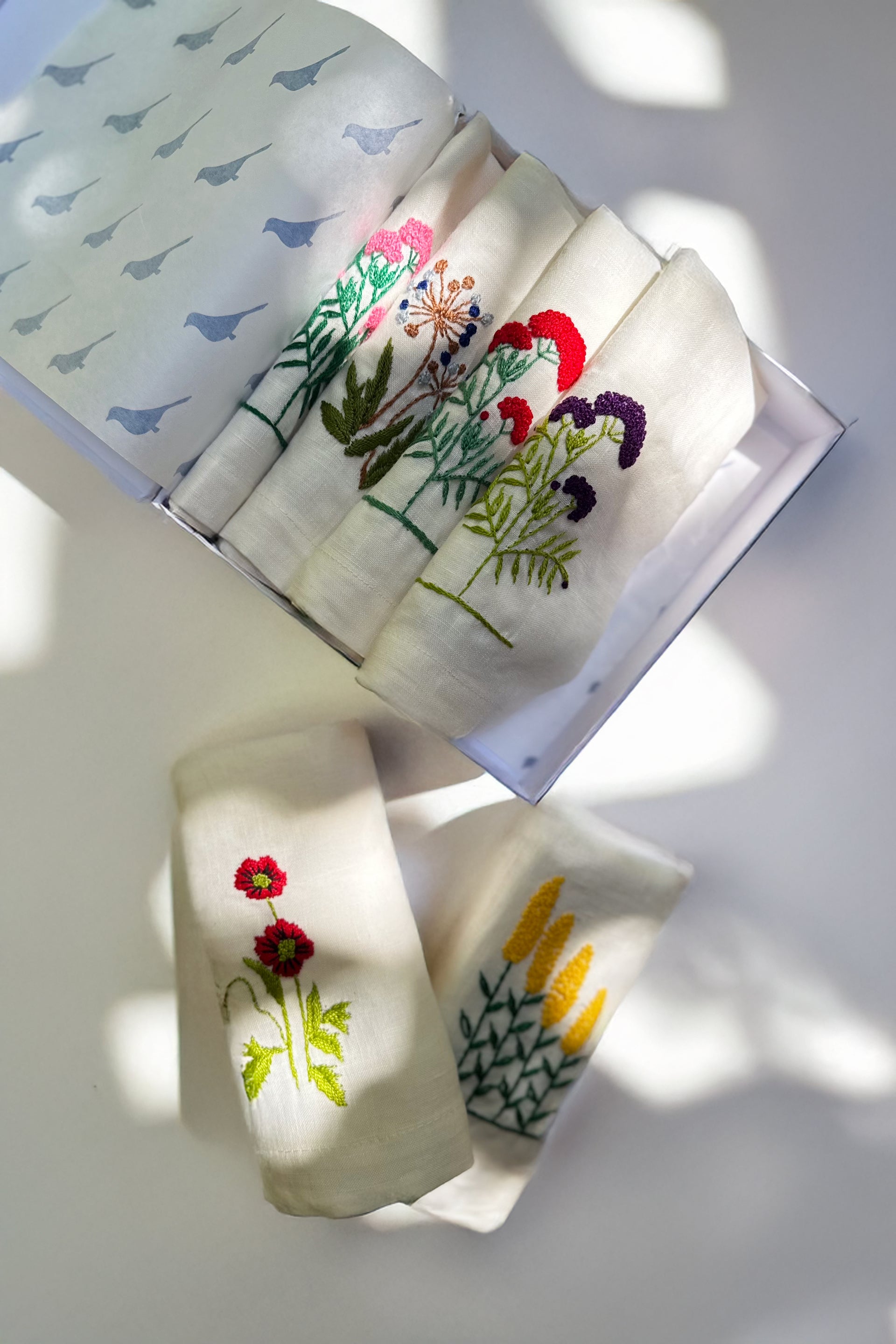 Embroidered Linen Napkin Box Set of 6 – Orient 499