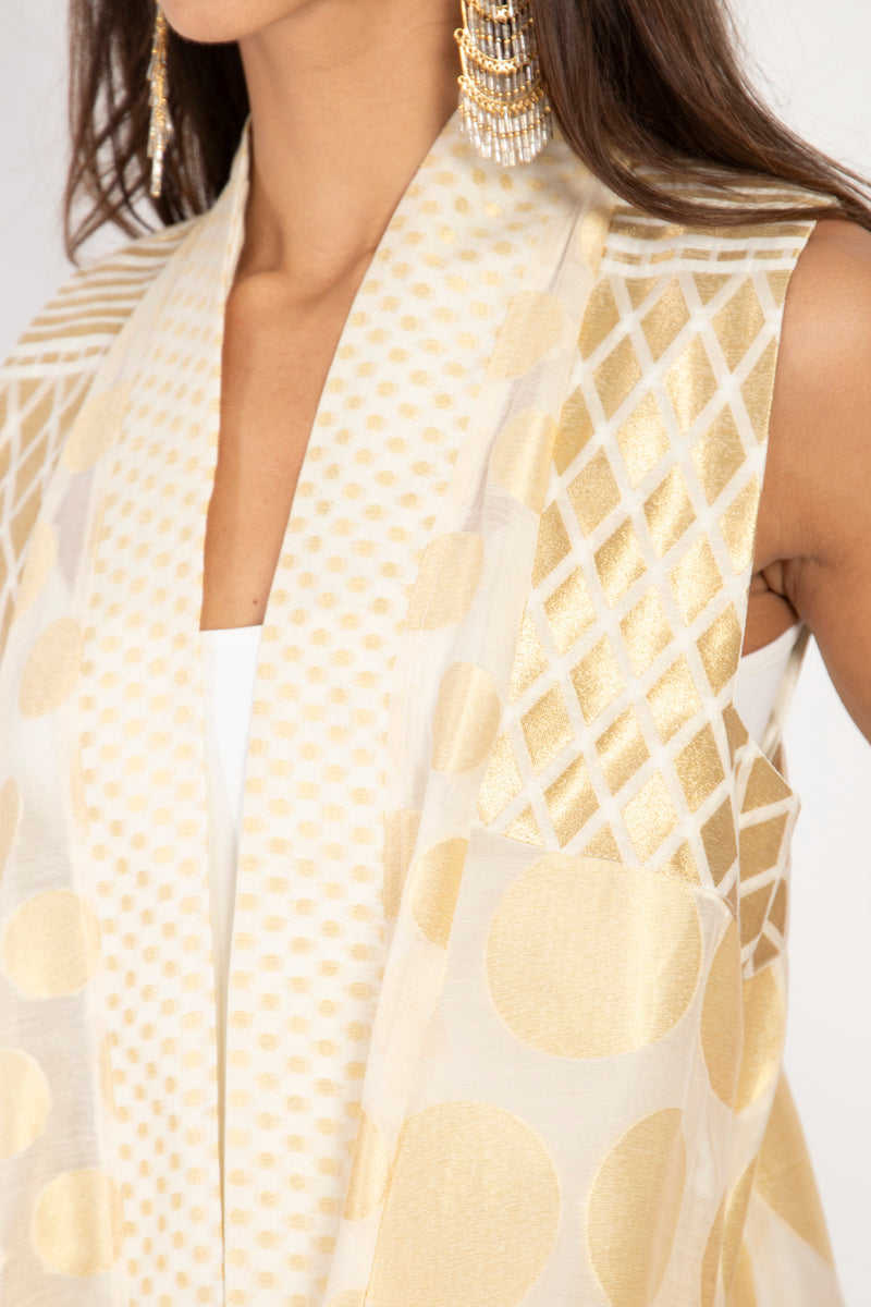 Rim Silk Handwoven White & Gold Sleeveless Coat