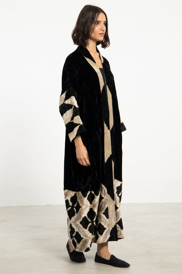 Sherif Velvet Ikat Black & White Abaya