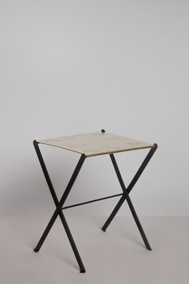 Folding Mona Table