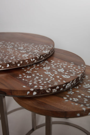 Nesting Flower Round Table - Orient 499