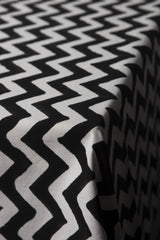 Chevron Black Tablecloth and Napkins Set - Orient 499